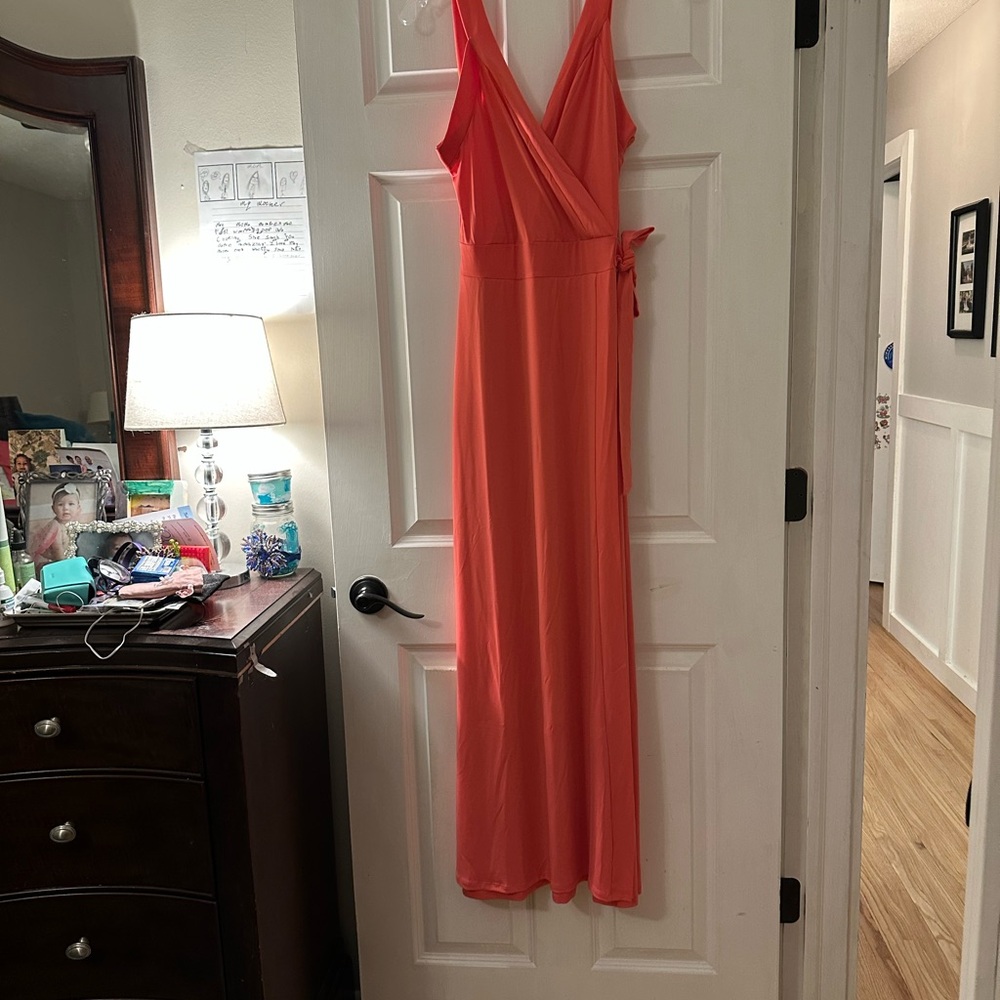 Elegant Coral Sleeveless Dress